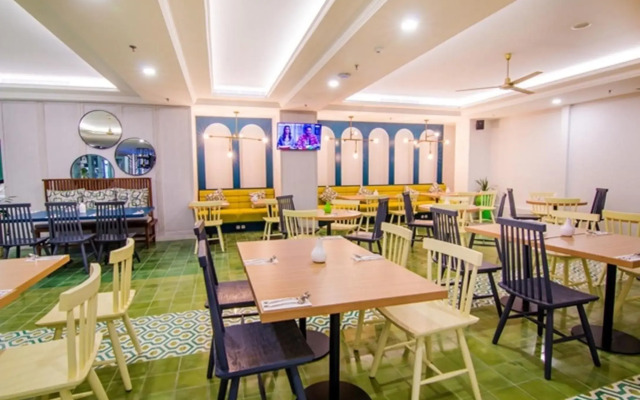 Jambuluwuk Thamrin Hotel