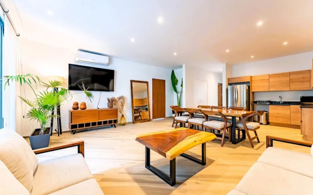 Anana Yaaxlum 105 S Oasis Pool and Jacuzzi