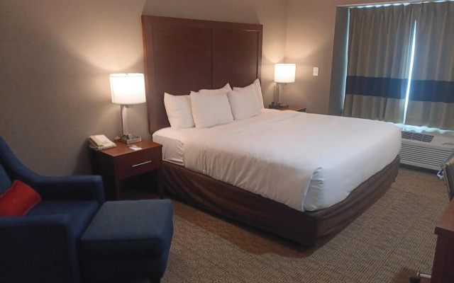 Comfort Inn & Suites