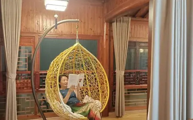 Taohuatan five star homestay