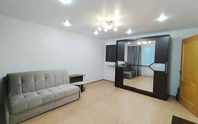 Apartments on Sheksninsky Avenue 19