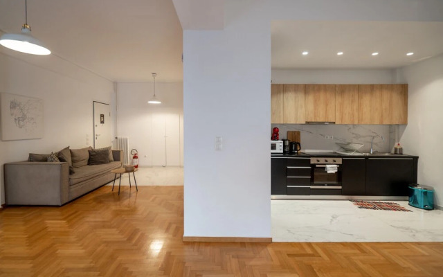 Zan Moreas Beautiful Apt in Koukaki