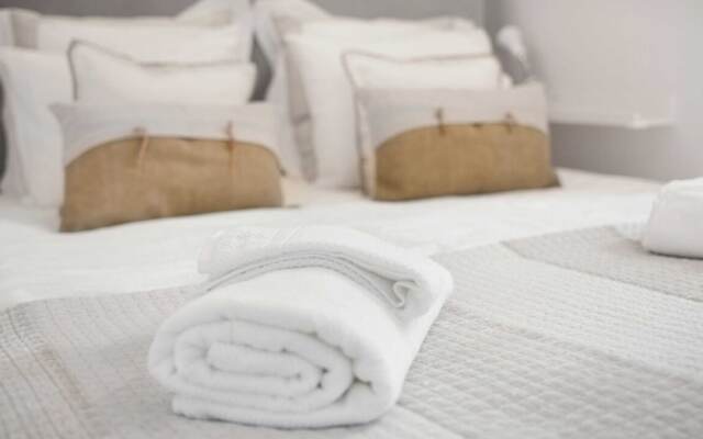 Charming Bright Apartment in Lisbon