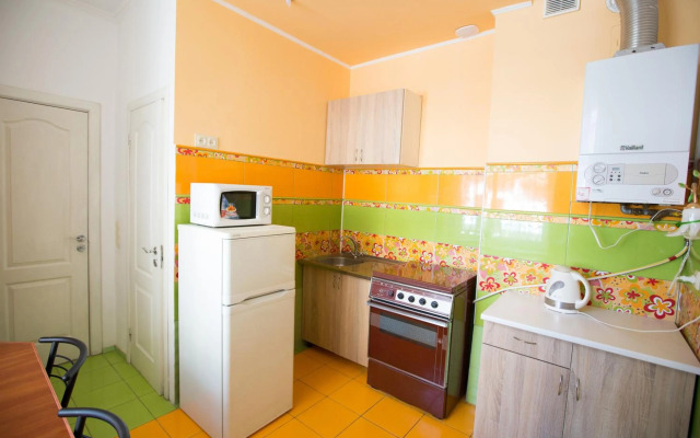 Apartment on Zaliznychna street