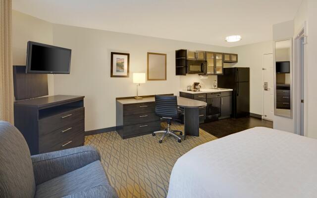 Candlewood Suites Rogers / Bentonville, an IHG Hotel