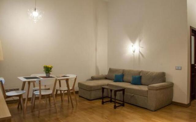 Teatro Apartments