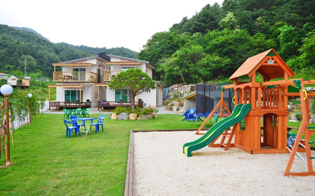 Yangpyeong Lodge House Pension (Pets Friendly)