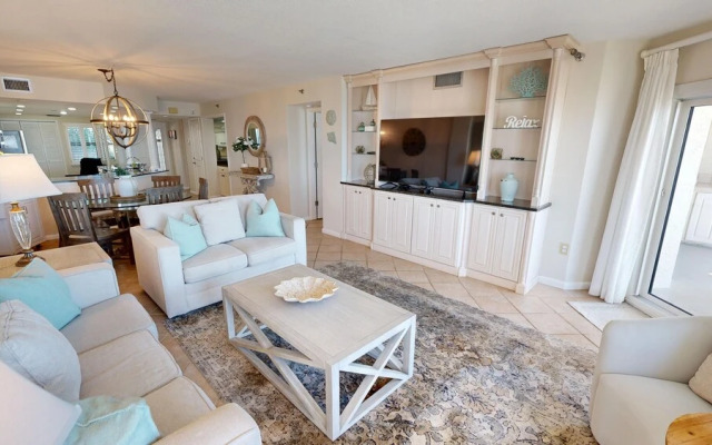 Inlet Reef 205 2 Bedroom Apts by RedAwning