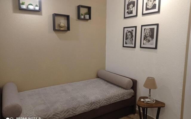 studio climatisé, 50 m de la prom, Wifi