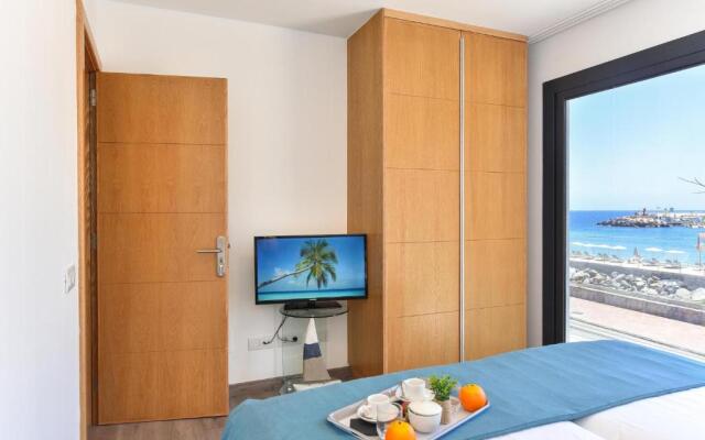 BeachFront Suites Morea Puerto Rico by VillaGranCanaria