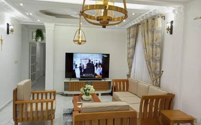 MH - Upper Floor Apart