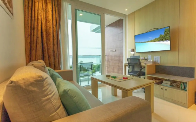 Sea View Beach Bar Beach Front c114