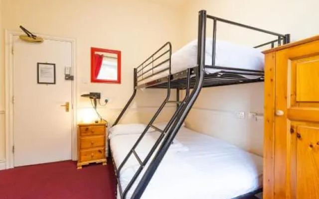 Old Trafford Stadium Hotel