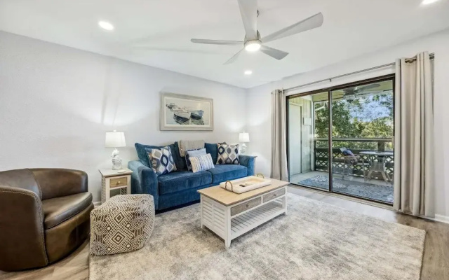 4f Amelia Landings 2 Bedroom Condo