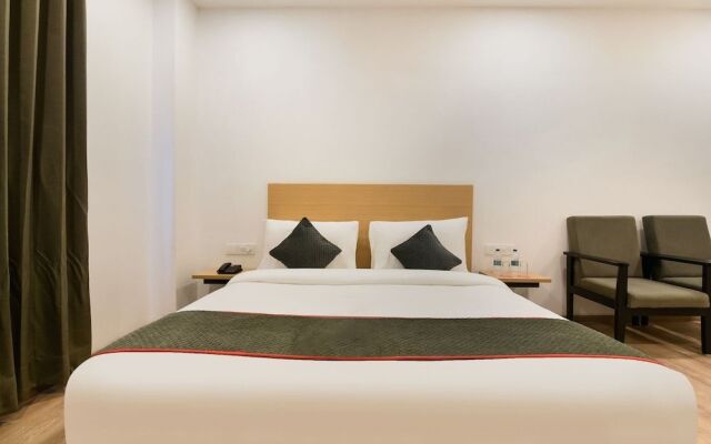 OYO Townhouse 217 The Awadh Airport