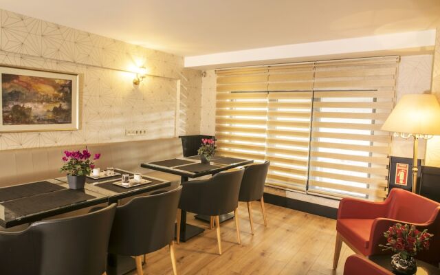 Elm Suite Hotel