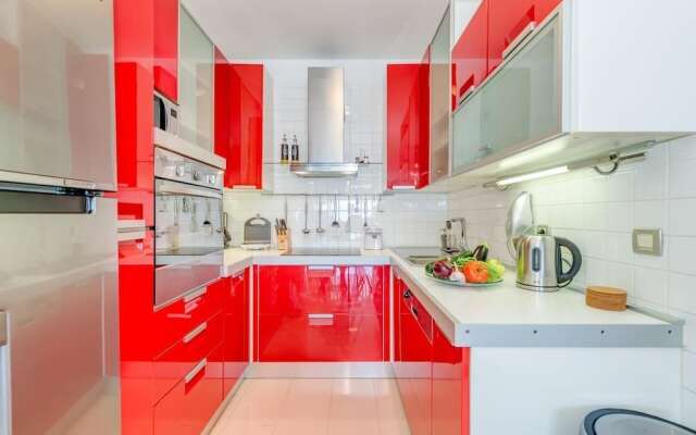 Beach & Palms Apartment