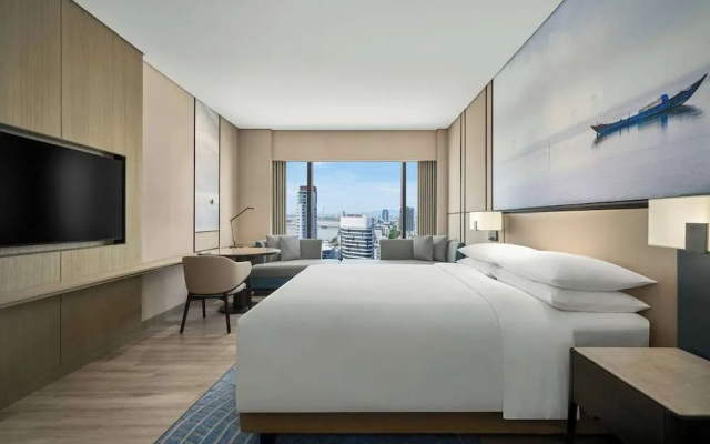 Courtyard by Marriott Danang Han River