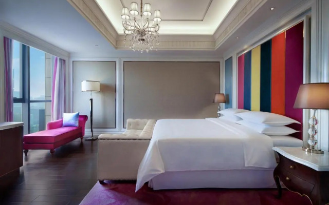 Sheraton Grand Zhengzhou Hotel