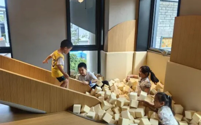 Land of Arts and Crafts