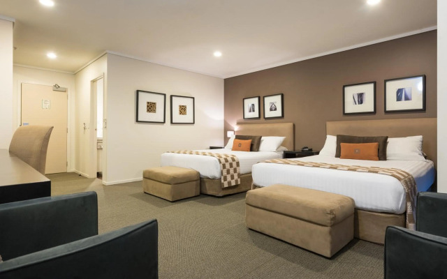 Hotel on Devonport