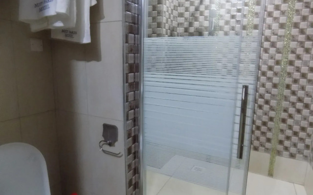 Freedom City Hotel