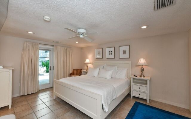 Siesta Key Paradise by Beachside Mgmt.