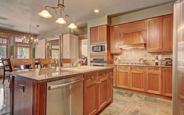 3044 Lone Eagle 2 Bedroom Condo by RedAwning