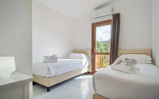 Aparthotel in Costa Serena just 700 mt from the sea