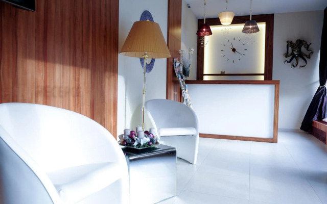 Myo Hotel Mysterius