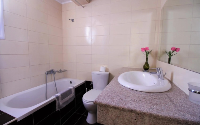 Ampavris Family Apartments