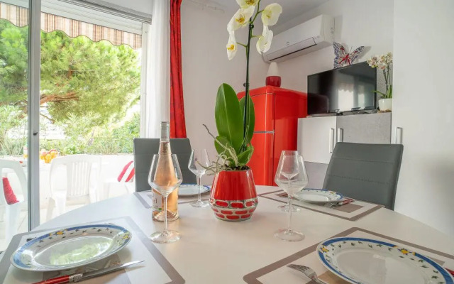 Les Cyprianes - Inh 27521