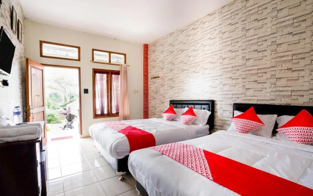 Super OYO 2961 Artana Bed & Breakfast