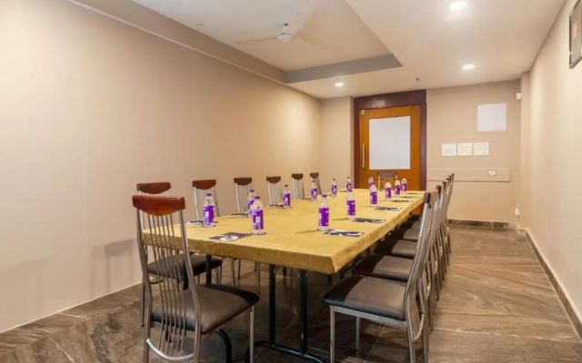 Zip By Spree Hotels Mangala Towers Thrissur