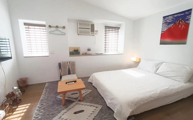 Little Time Guesthouse