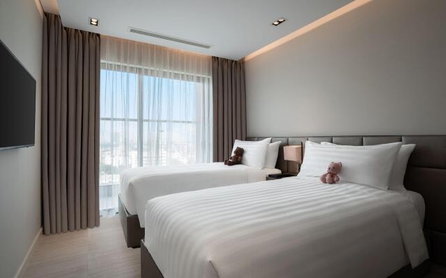 Oakwood Residence Hanoi