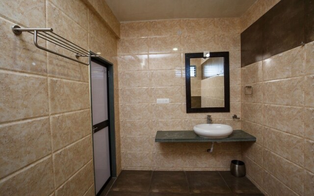 Gir Lions Paw Resort With Swimming Pool