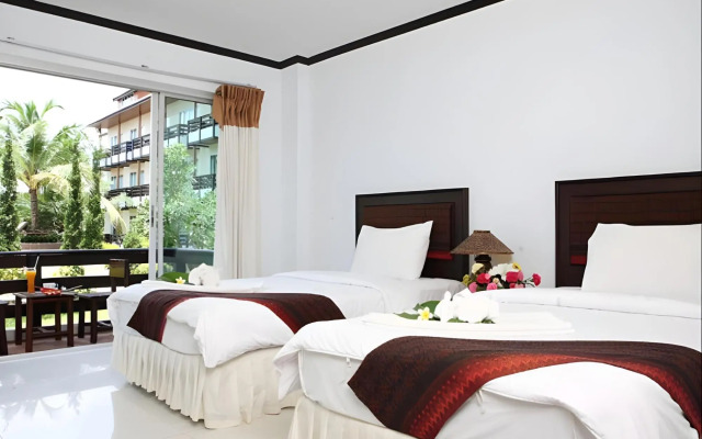 Nakhaburi Hotel & Resort