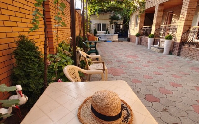Natela Guesthouse