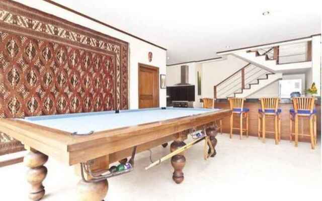 Beachfront Villa Vacation in Bali