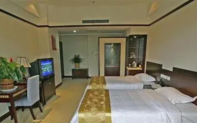 Pingliang Guangcheng Hotel
