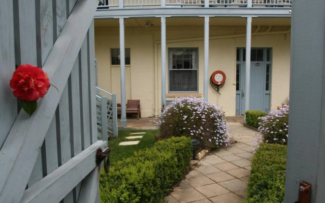 The Lodge on Elizabeth