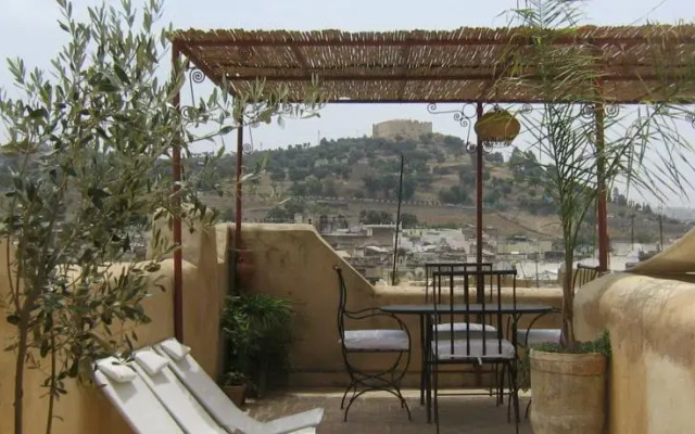Dar Daheb