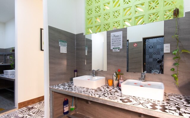 L hostel