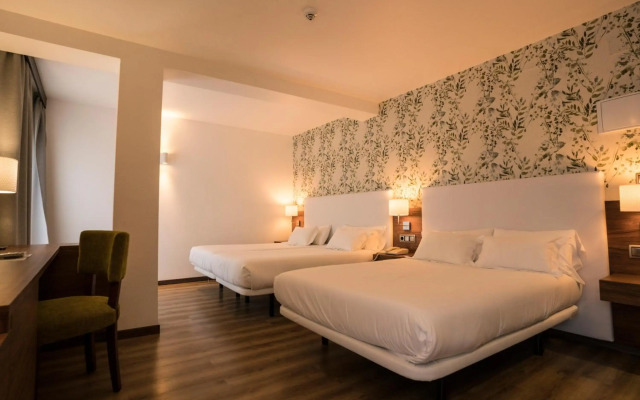 Hotel Pirámide