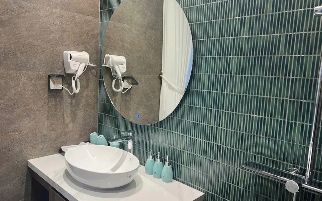 Hanoi Riverview Boutique Hotel & Apartment