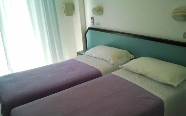 Hotel Caravelle