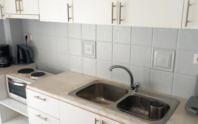 Central, Bright and Comfortable Apartment with balcony