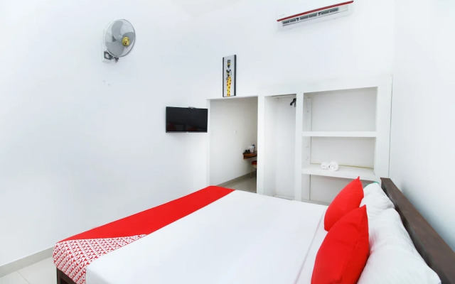 OYO 232 Cinnamon Canal View