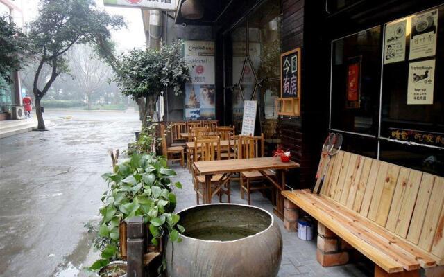 Dengba Hostel Mt. Emei